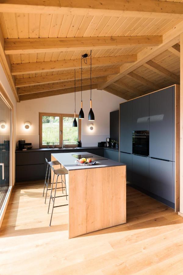 Chalet Seeblick Милщат Екстериор снимка